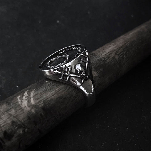 Aequilibritas Signet Style Ring