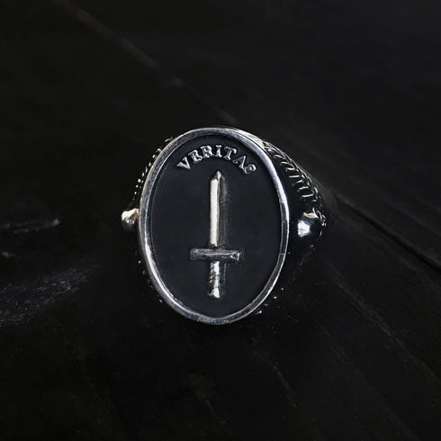 Veritas Signet Style Ring